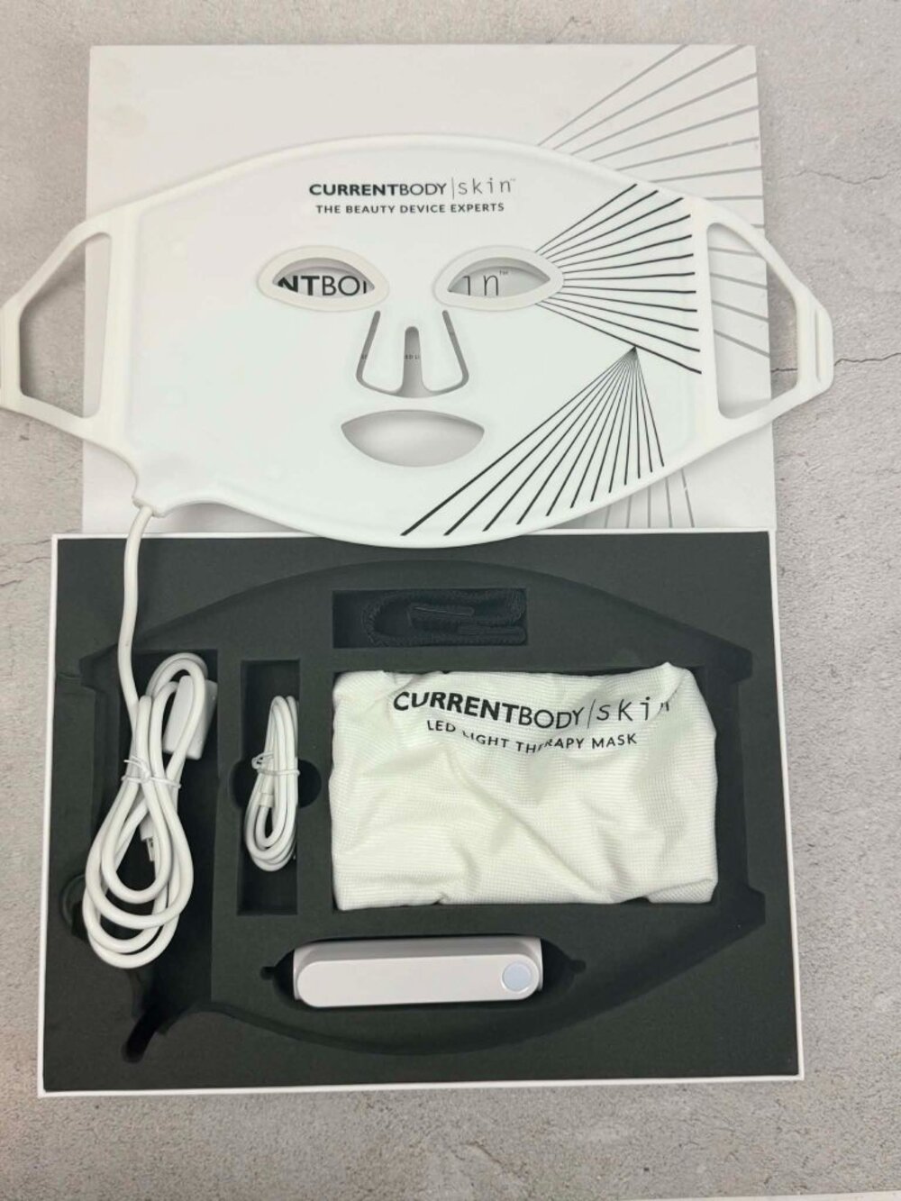CurrentBody Skin LED Light Mask - Picture 5 of 13